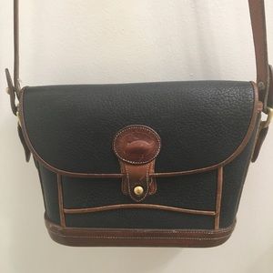 Vintage dooney and bourke crossbody bag